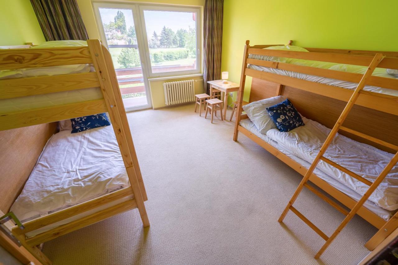 Rekreacne Stredisko Patince - Family Resort Buitenkant foto